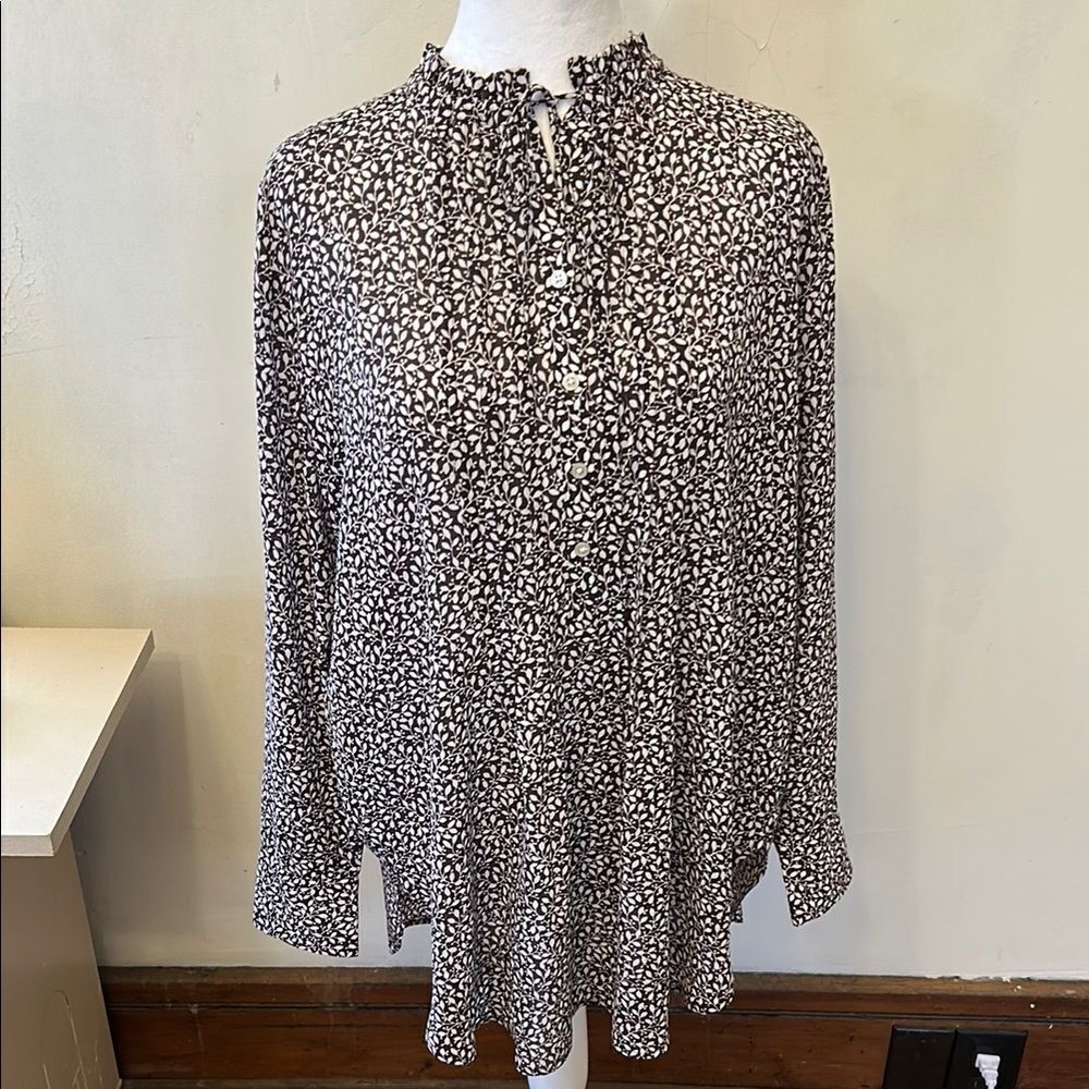Women's Loft Brown and White long sleeve Patterned blouse Size M EUC